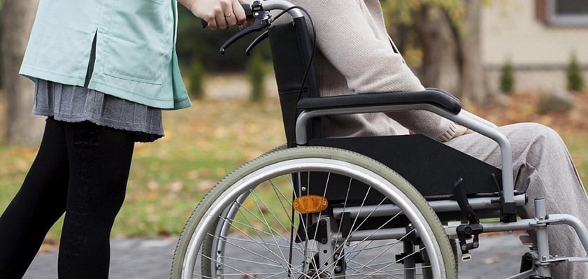 Пансионат для пожилых людей на инвалидной коляске фото